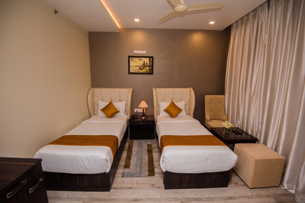 Hotel Heritage At Assi Ghat 3*
