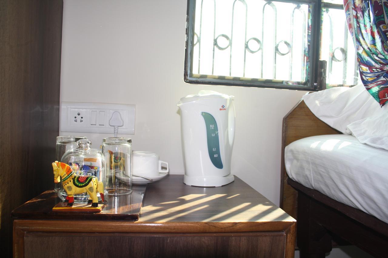 Chatter Box Hostel *