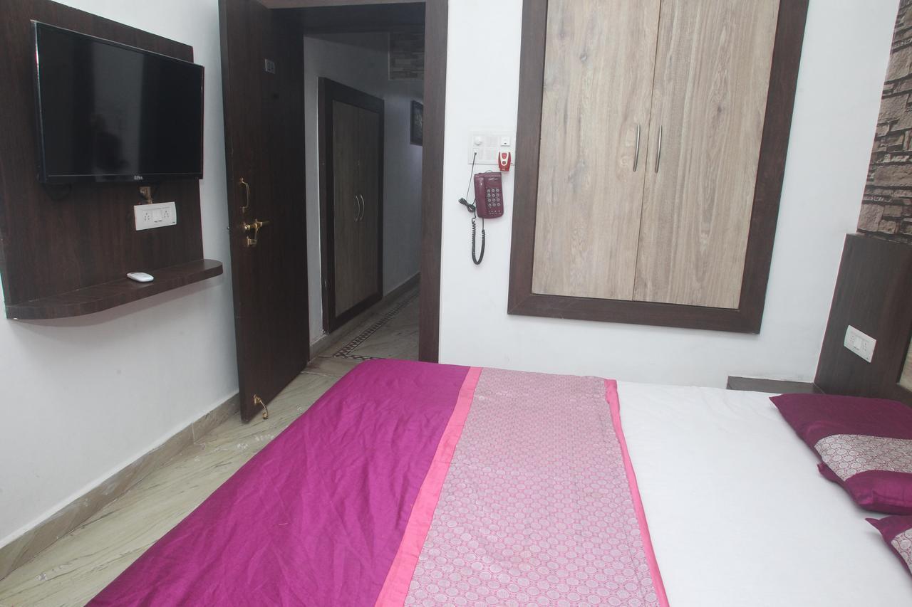 Guest house Alakhnanda