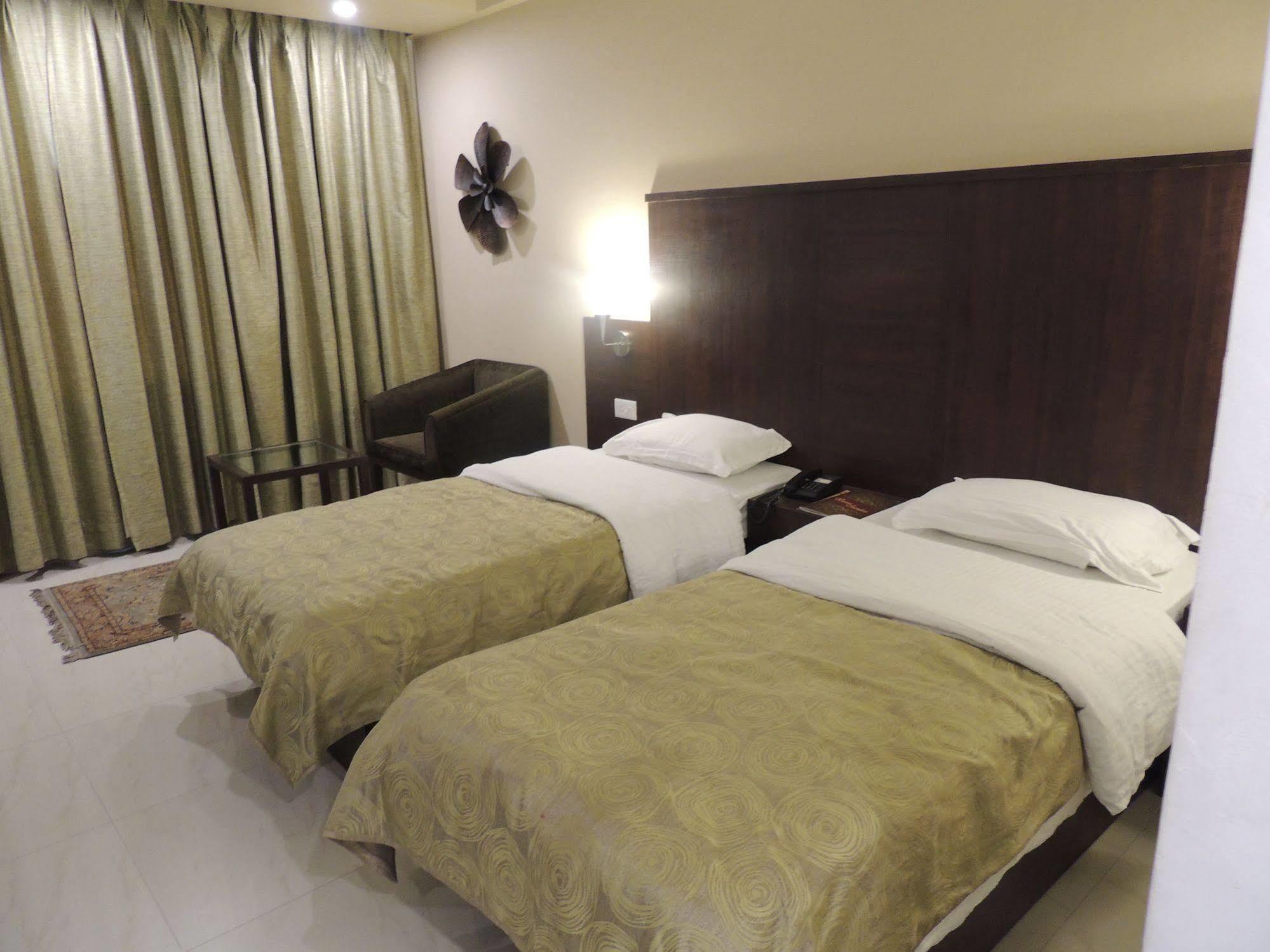 Diamond Hotel