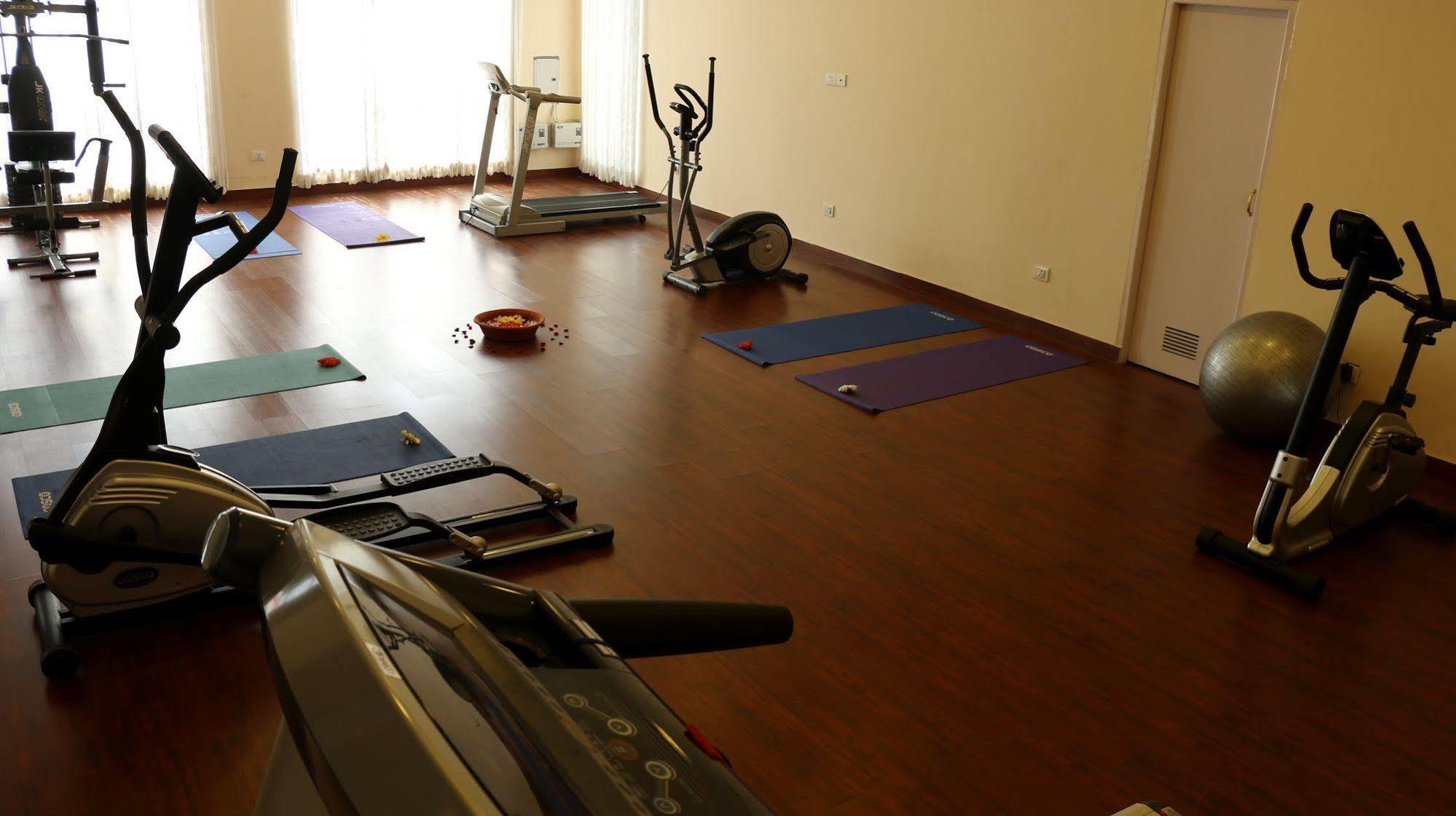 Hotel Clarks Limited Varanasi