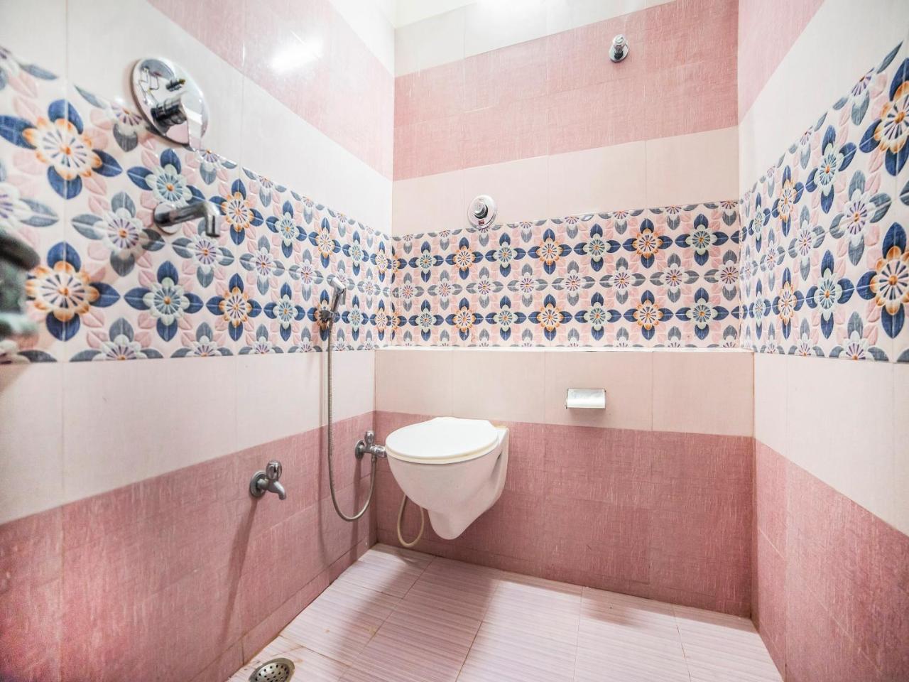 Yash Residency Hotel