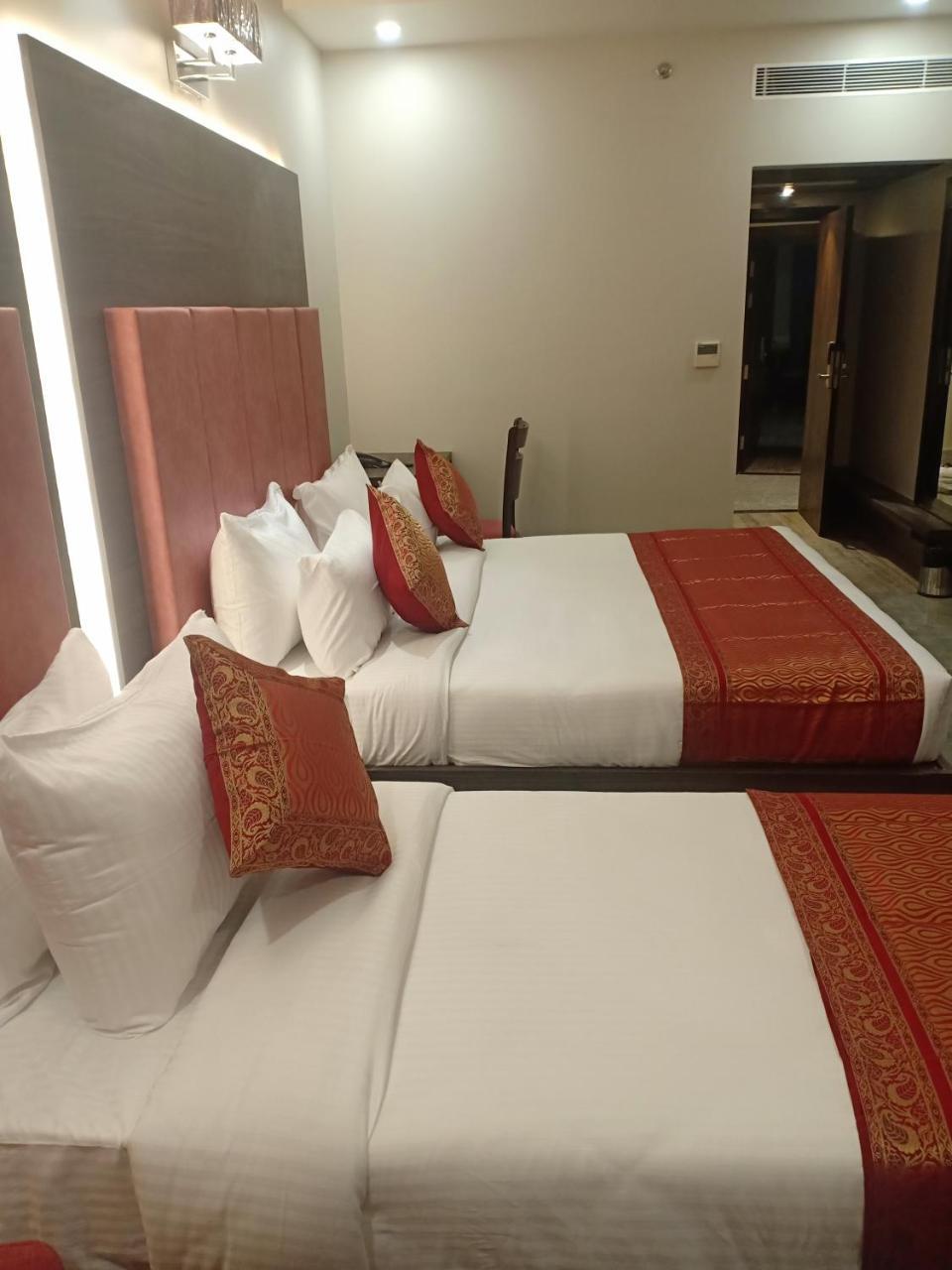 Abhinav International Hotel Varanasi