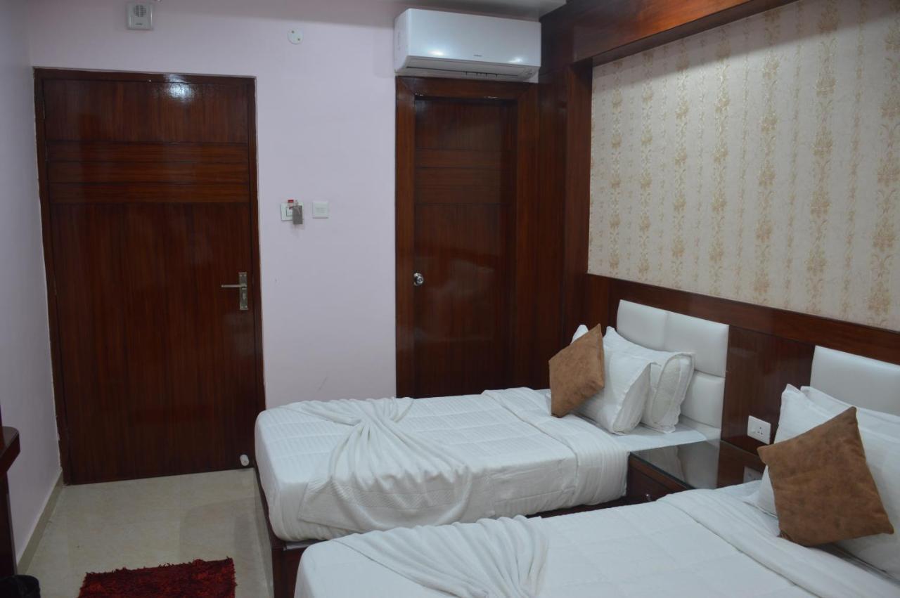Hotel Midcity 3*