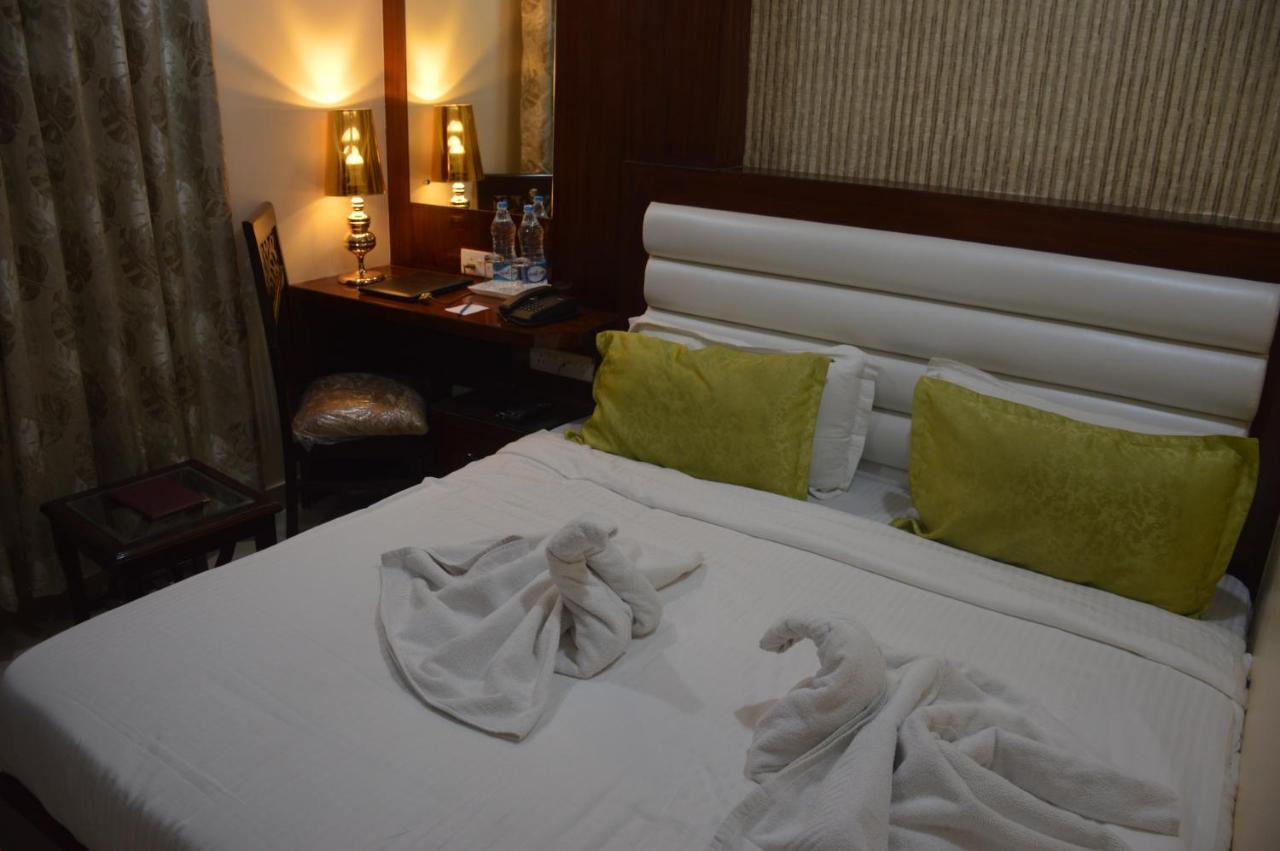 Hotel Midcity Varanasi