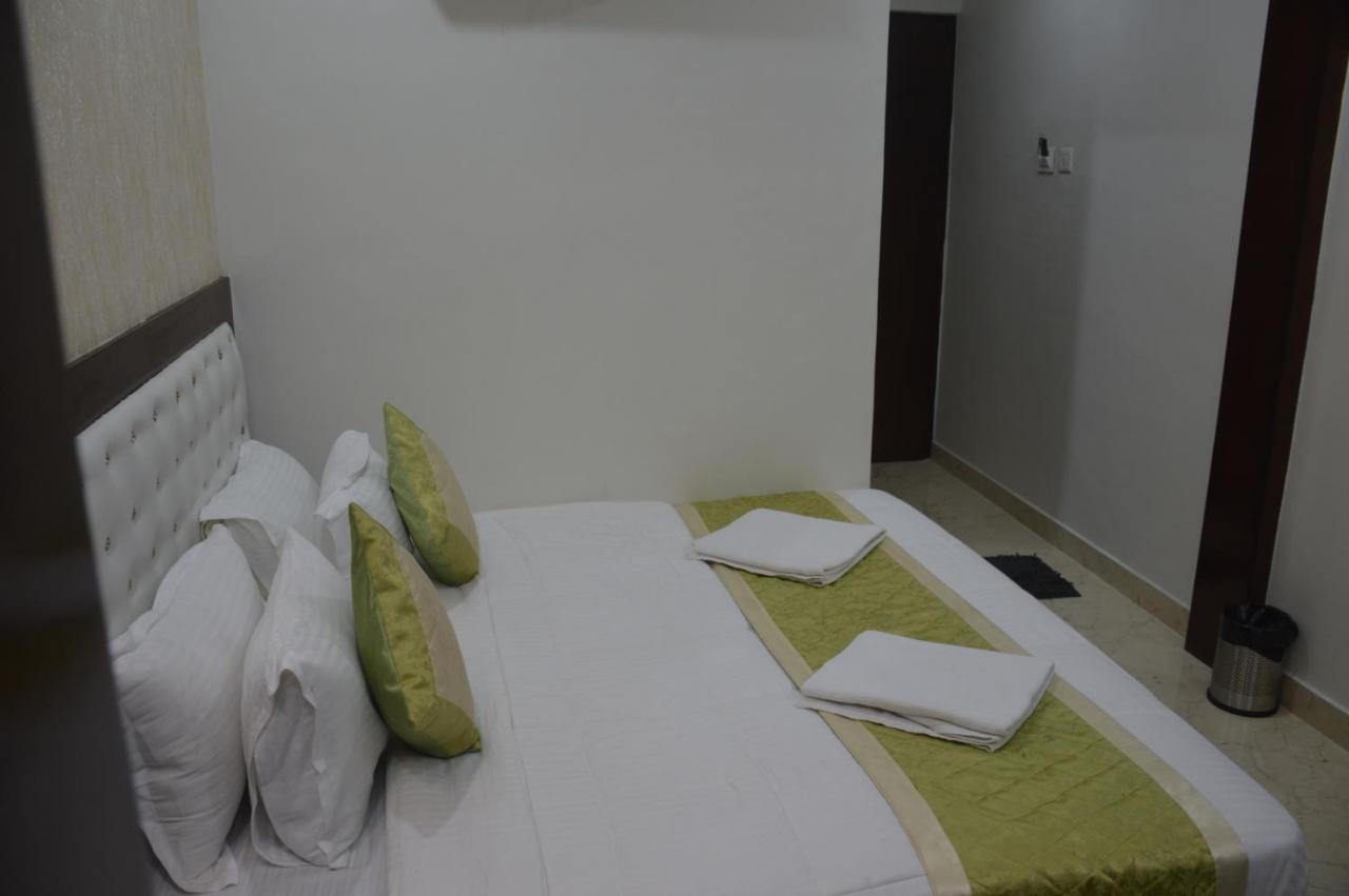 Midcity Hotel Varanasi