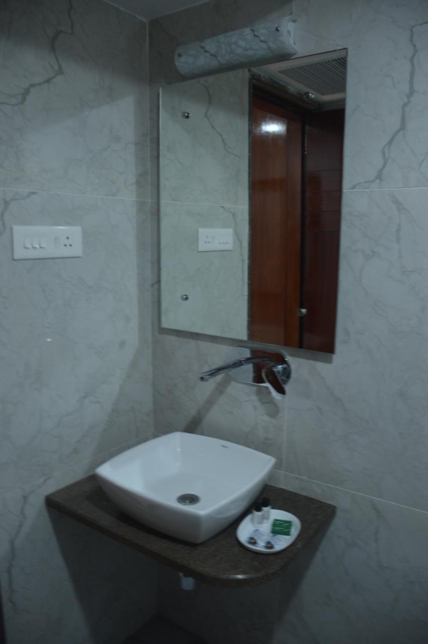 Midcity Hotel 3*