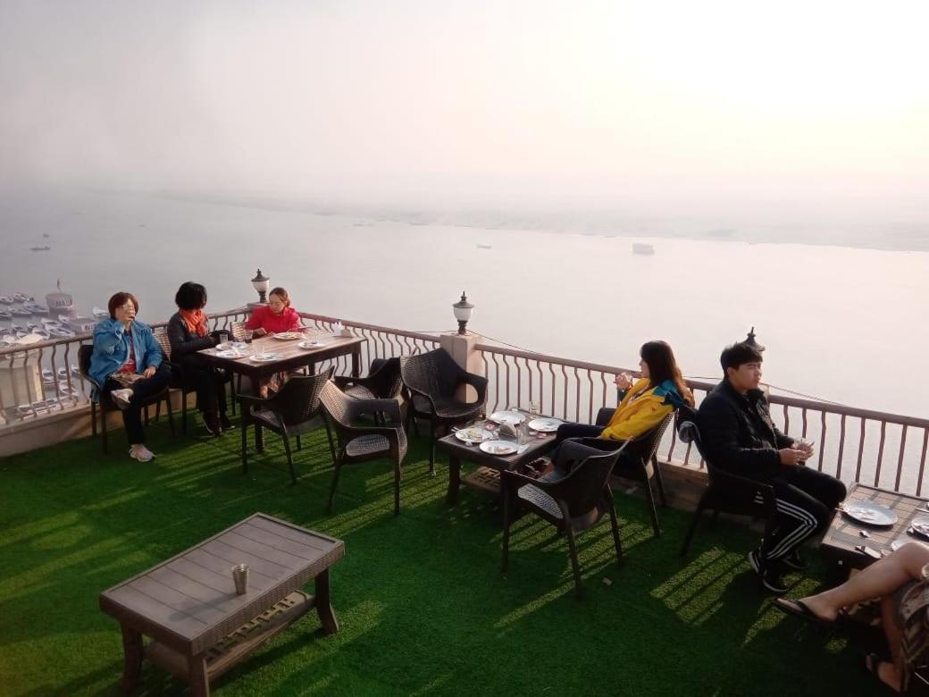 Sita Palace On Heritage Ghats Of Benaras 3*