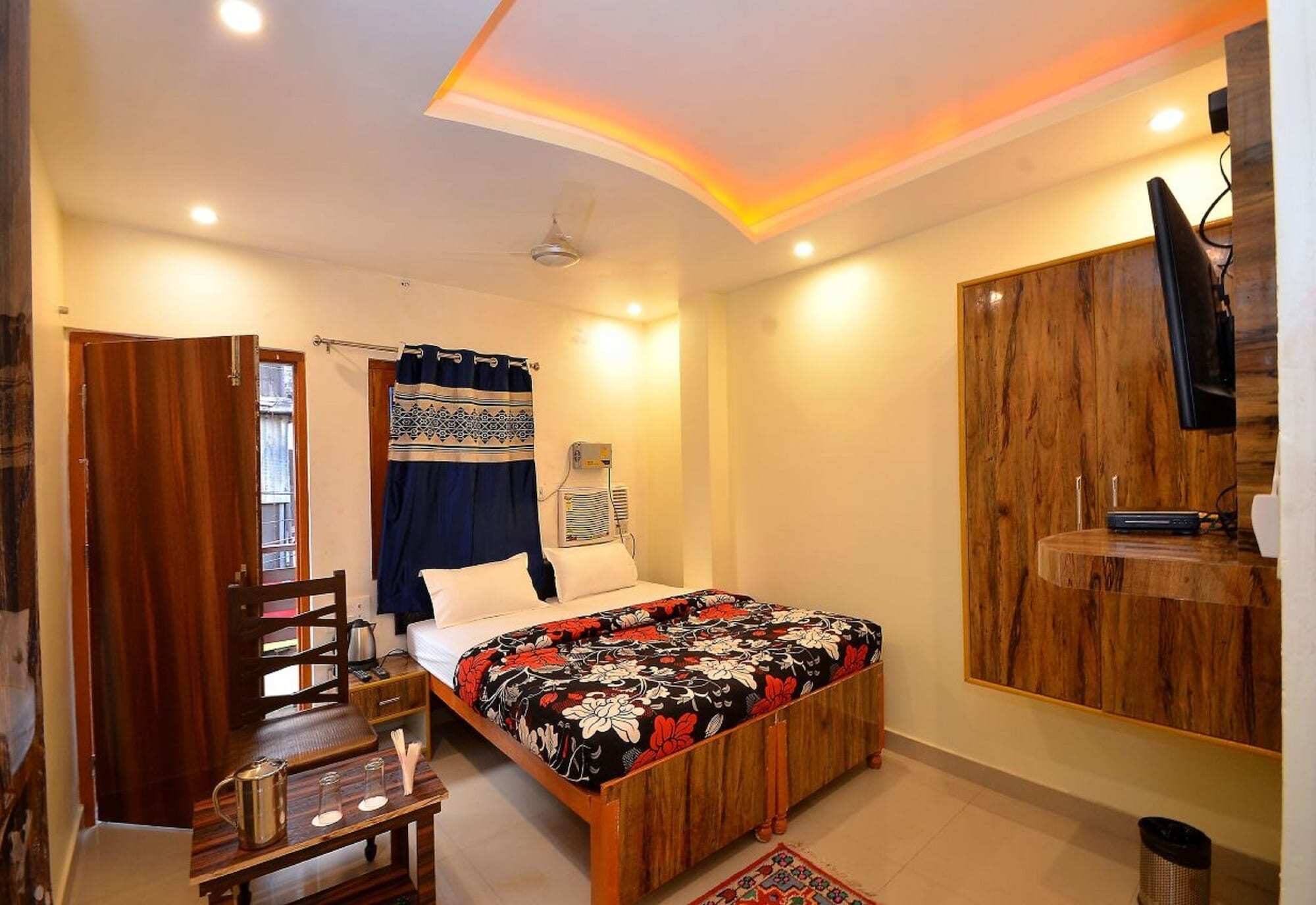 Walkin Shiva P Hotel 3*